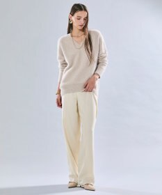 BEIGE， AMARILLO / スパンコールフォックスVネックニット