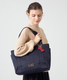 LA BAGAGERIE 【LA BAGAGERIE×HELLO KITTY】リボンチャーム付き　デイリートート　Mサイズ