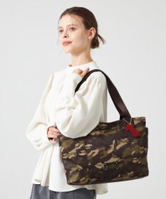 LA BAGAGERIE 【LA BAGAGERIE×HELLO KITTY】リボンチャーム付き　デイリートート　Mサイズ