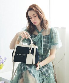 style code 【MERCURYDUO/マーキュリーデュオ】カードケース付 軽量キャンバスロゴ 2WAYトートバッグ