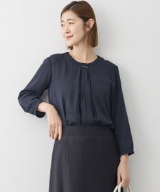 23区 L 【洗える】シルキーデシン バーアクセント ブラウス