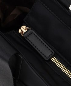 LA BAGAGERIE 【LA BAGAGERIE×HELLO KITTY】リボンチャーム付き　デイリートート　Mサイズ