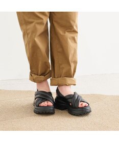 ing <ing>厚底クロスベルトスポーツサンダル