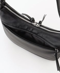 Y'SACCS イタリアンシープ　マルチポーチ付き　ホーボーバッグ