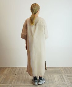 WHITE MAILS 【阿久津ゆりえコラボ】フロントタック Vネック ワンピース