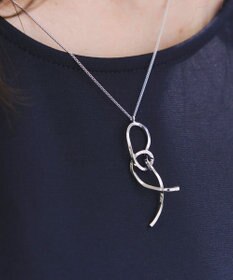 Tiaclasse 【安田美沙子さん着用】ノベルツイストネックレス