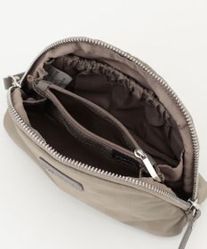 Y'SACCS ドットジャカード　コスメポーチ