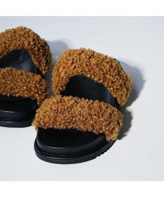 MODE ET JACOMO <carino>エコファーもこもこサンダル