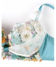 WACOAL ブラジャー 【リボンブラ 胸もとフィットながもち】 きれいな谷間をメイク 動いても谷間をキープ Gカップまで対応 大きいサイズ レディース BXB490 /ワコール