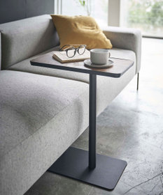 【都内受渡しのみ】FLEUR STUDIOS サイドテーブル 都内受渡しのみ】FLEUR STUDIOS サイドテーブル Unique Marble