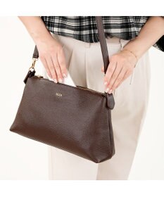 IBIZA アクセソリオ　牛革　ショルダーバッグ