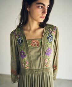 GRACE CONTINENTAL フラワー刺繍エスニックワンピース