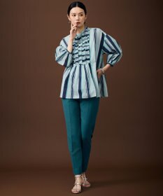 自由区 【SHIHOさん着用・大ぶり】スワール ピアス