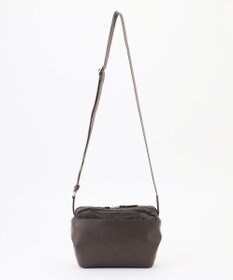 Y'SACCS シルキーリュクスショルダーバッグ