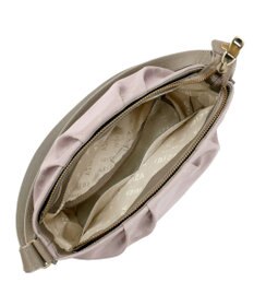 IBIZA ロゴナイロン　ショルダーバッグ