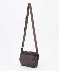 Y'SACCS シルキーリュクスショルダーバッグ