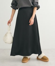 Green Parks ・Ｐｅｔｉｔ　Ｆｌｅｕｒ　サテンフレアスカート