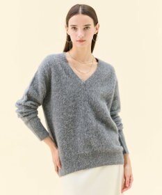 BEIGE， AMARILLO / スパンコールフォックスVネックニット