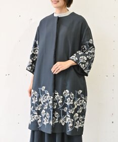 muuc 〈遠州織物の工場で織られた上質なコットン生地〉モクレン刺繍 ノーカラー ワイドシルエット コート（セットアップ可能）