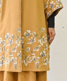 muuc 〈遠州織物の工場で織られた上質なコットン生地〉モクレン刺繍 ノーカラー ワイドシルエット コート（セットアップ可能）