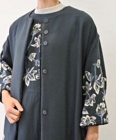 muuc 〈遠州織物の工場で織られた上質なコットン生地〉モクレン刺繍 ノーカラー ワイドシルエット コート（セットアップ可能）