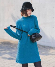 Tiaclasse キルティング巾着ショルダーバッグ