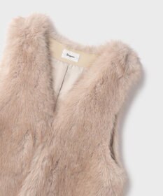 GRACE CONTINENTAL フェイクフォックスファ－ベスト