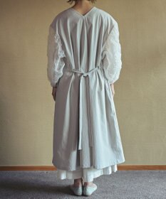 muuc キャッチ袖ワンピース〈日本製〉〈上品な透け感〉〈ベルト付きでAラインも〉〈体型カバー・フリーサイズ〉〈モードな異素材・オーガニックコットン使用〉
