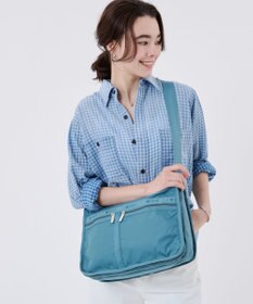 LeSportsac DELUXE EVERYDAY BAG/ブルーインディゴ