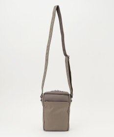 Y'SACCS ブロックモチーフポシェット