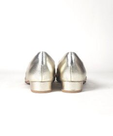 Dominic3 レーザーカット Vカットパンプス