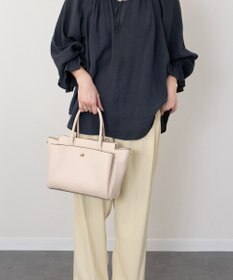 INTER-CHAUSSURES 【LORISTELLA】マルチポケットハンドバッグ