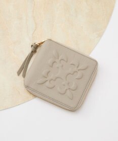 russet エンボスモノグラムラウンドウォレット(SO-431)