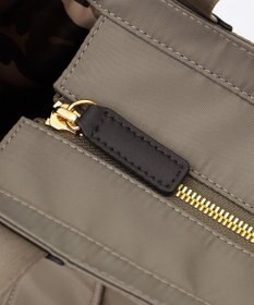 LA BAGAGERIE 【LA BAGAGERIE×HELLO KITTY】リボンチャーム付き　デイリートート　Mサイズ