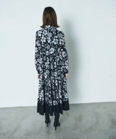 GRACE CONTINENTAL フラワープリントティアードワンピース