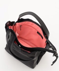 Y'SACCS 【大人のおしゃれ手帖10月号掲載】市川実和子×Y'SACCS　ナイロンすっきりミニマムトート