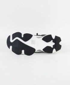 STEVE MADDEN SKYBOX ボリュームソールメタリックラインスニーカー