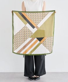 Green Parks ・ジオメトリーパターンスカーフ　７０×７０