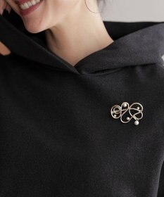 組曲 メタルラインパールポイントブローチ