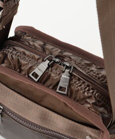 Y'SACCS 【Y’SACCS vous et】メタリックポシェット