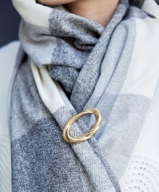 Tiaclasse マットメタルモチーフブローチ