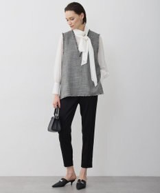 ICB ライトスラブツイード Vネックジレ