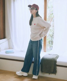 earth music&ecology Ｃｈａｍｐｉｏｎ×ｅｍａｅポンチハートスウェット