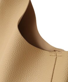 Green Parks ・ＱＵＯＮ　軽量トライアングルトート