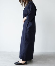 WHITE MAILS 【阿久津ゆりえコラボ】フロントタック Vネック ワンピース