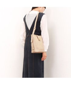 UNBILLION カシュカシュ cachecache / スエード調×スムースおこし金具ショルダーバッグ