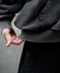 WEGO 【ユニセックス着用ITEM】ブリーチグラフィックZIPパーカー