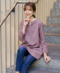 Tiaclasse 【ダブルストレッチ・洗える】スキッパーパールチュニックブラウス