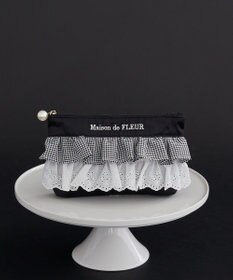 Maison de FLEUR フロントフリルポーチ