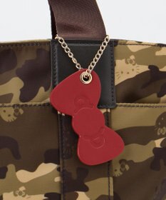 LA BAGAGERIE 【LA BAGAGERIE×HELLO KITTY】リボンチャーム付き　デイリートート　Mサイズ